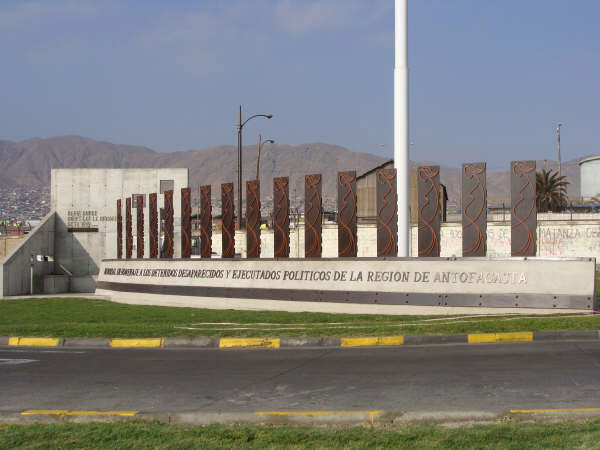 Memorial en Homenaje a los Detenidos Desaparecidos y Ejecutados Políticos de la región de Antofagasta