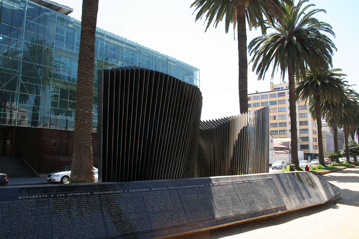 Monumento a los Detenidos Desaparecidos y Ejecutados Políticos por la Dictadura Militar, 11 de septiembre de 1973- 10 de marzo de 1990 de la Región de Valparaíso
